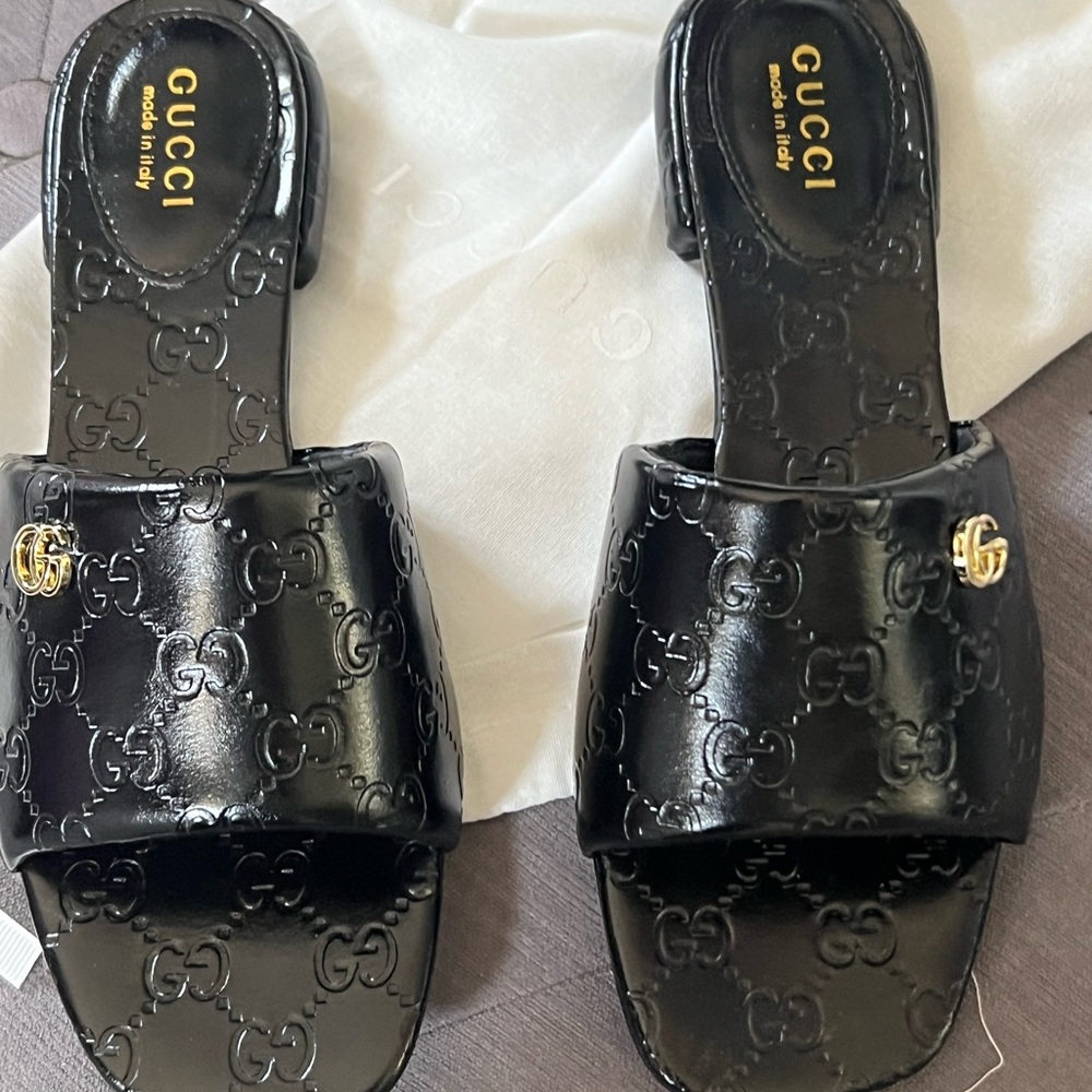 Gucci 1:1 Black Leather Slide Sandals with GG Monogram